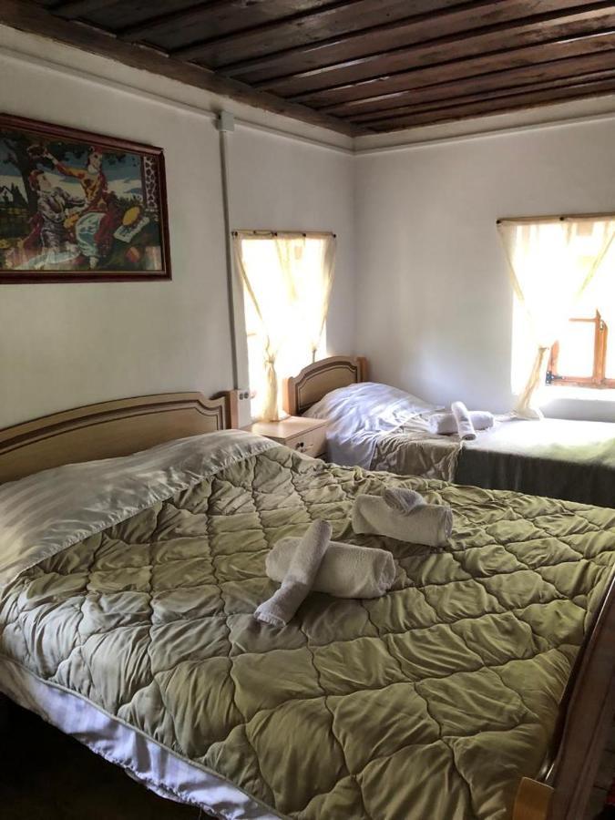 Guesthouse Kujtimi Theth Bagian luar foto